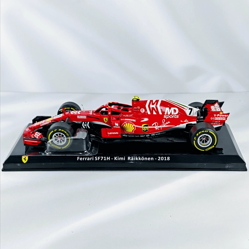 AUTO F1 FERRARI SF-71H 2018 #7 KIMI RAIKKONEN CAJA ACRILICA PREMIUM COLLECT 1:24 - 1