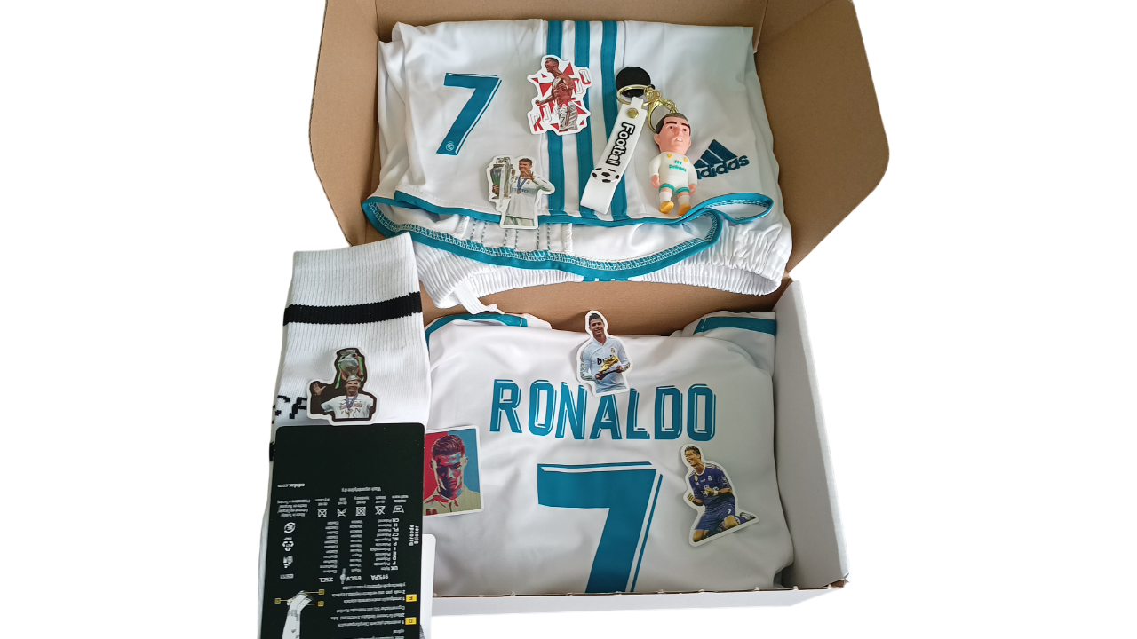 KIT PACK REAL MADRID NIÑOS RETRO RONALDO 2017 2018 - 1