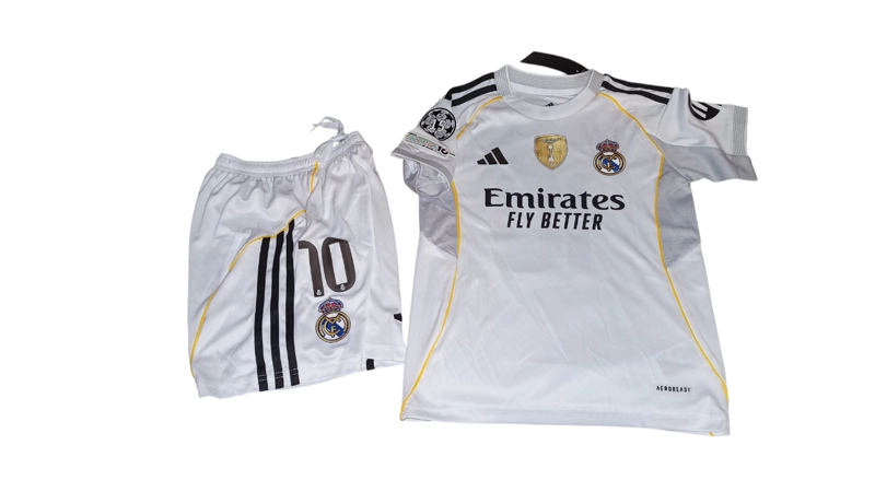 CONJUNTO NIÑOS REAL MADRID MBAPPE Talla 10 6 a 7 años - 2