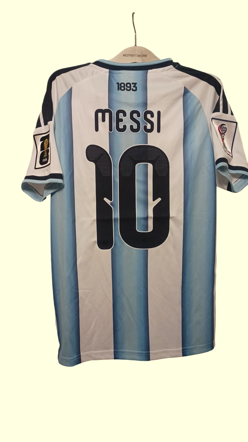 CAMISETA ARGENTINA TITULAR 26 27 MESSI COPA DEL MUNDO - 1