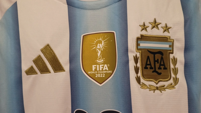 CAMISETA ARGENTINA TITULAR 26 27 MESSI COPA DEL MUNDO - 6