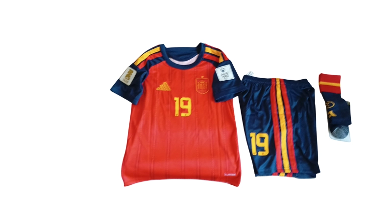 CONJUNTO NIÑOS ESPAÑA TITULAR 26 27 LAMINE YAMAL - 3