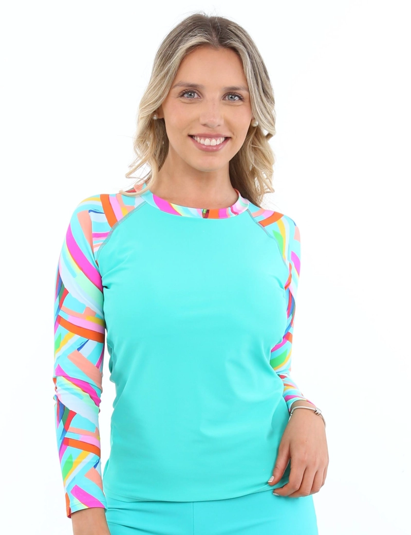 POLERA LICRA MUJER SAMIA VERDE PROTECCIÓN UV ESTAMPADO - 1