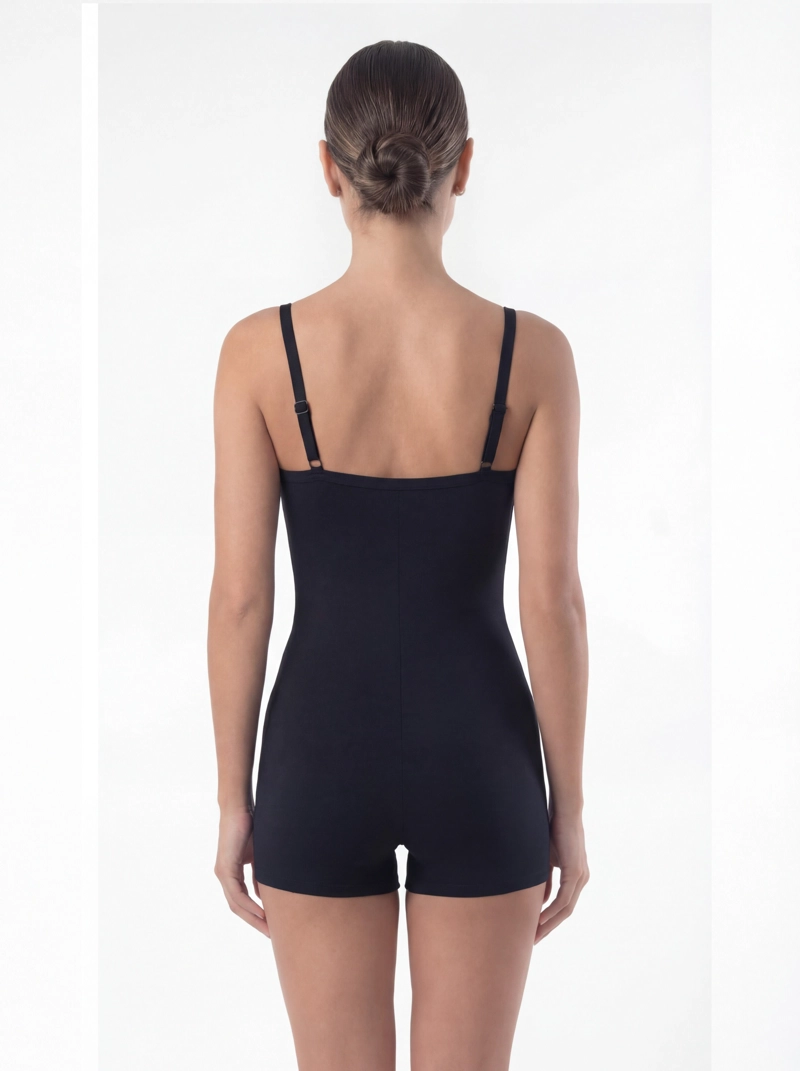 TRAJE DE BAÑO MUJER NATACION PIERNA CORTA CLASICO NEGRO - 2