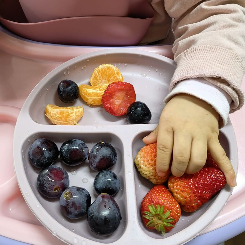 SET DE ALIMENTACIÓN INFANTIL SILICONA GRIS - 4