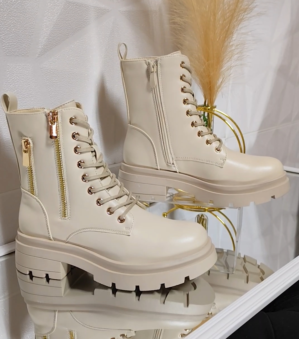 BOTINES BEIGE PARA DAMA M442 - 1
