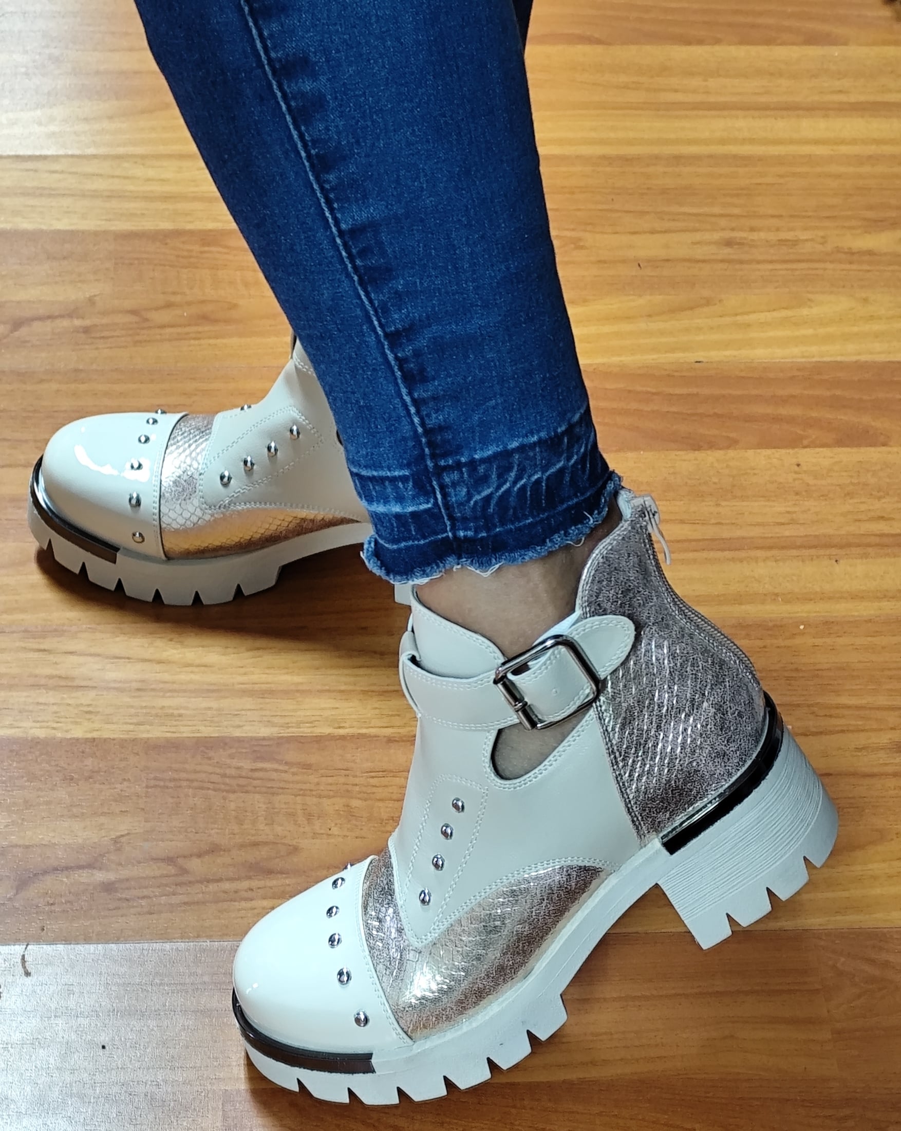 BOTINES MUJER COLOR BEIGE  M466 - 1