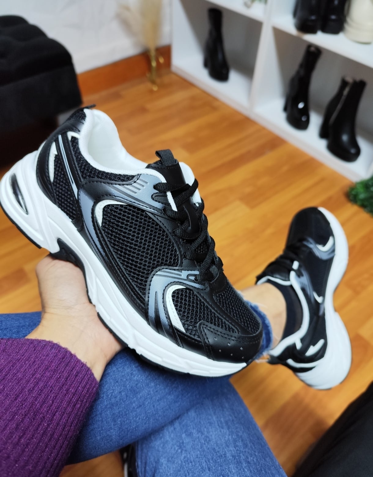 ZAPATILLAS MUJER M496 - 1