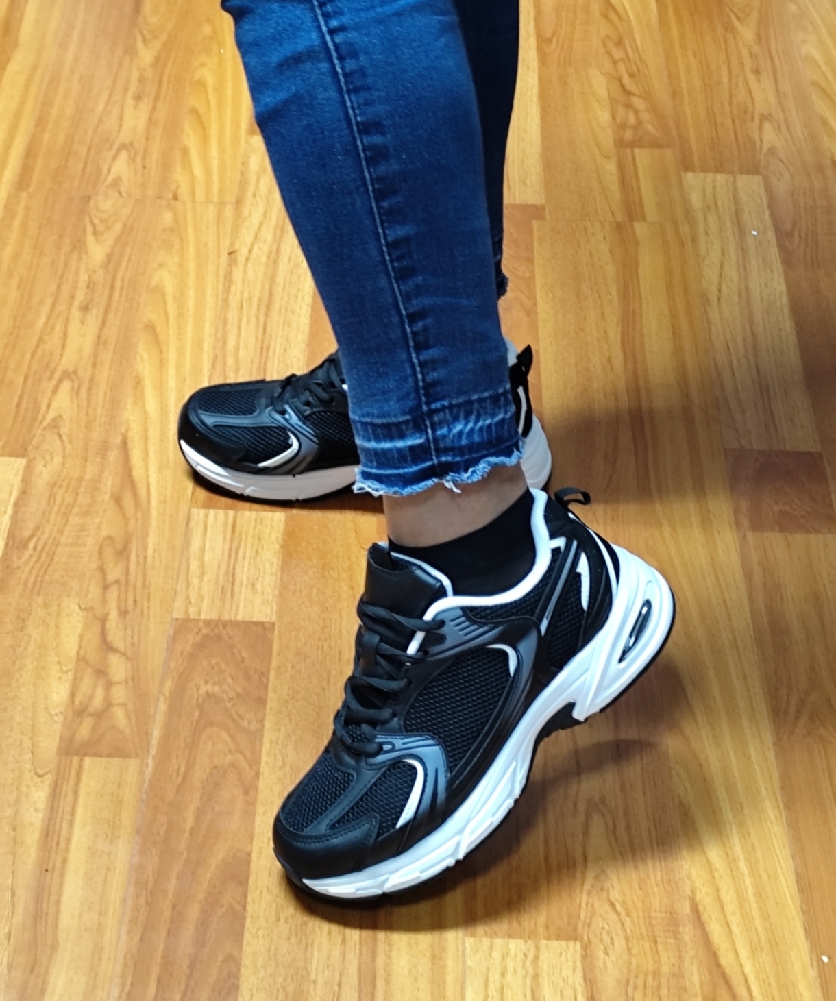 ZAPATILLAS MUJER M496 - 2