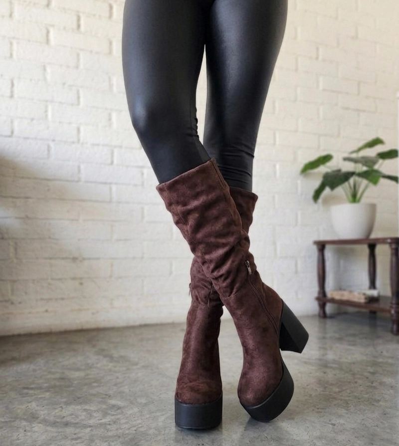 BOTA MUJER TACO ALTO EN GAMUZA CON PLATAFORMA  M686 - 2
