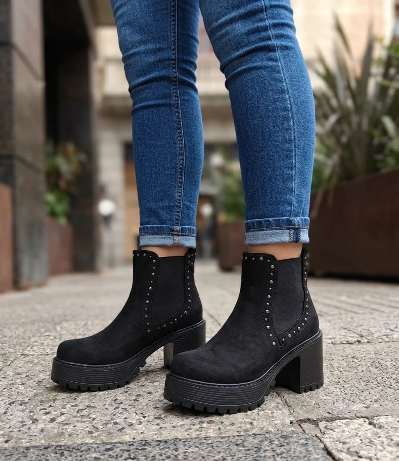 BOTIN PARA DAMA  TACO ALTO CON PLATAFORMA EN GAMUZA  M380 - 2