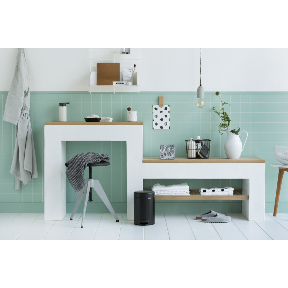 BASURERO BRABANTIA PEDAL NEWICON 3 LT MATT BLACK - 4