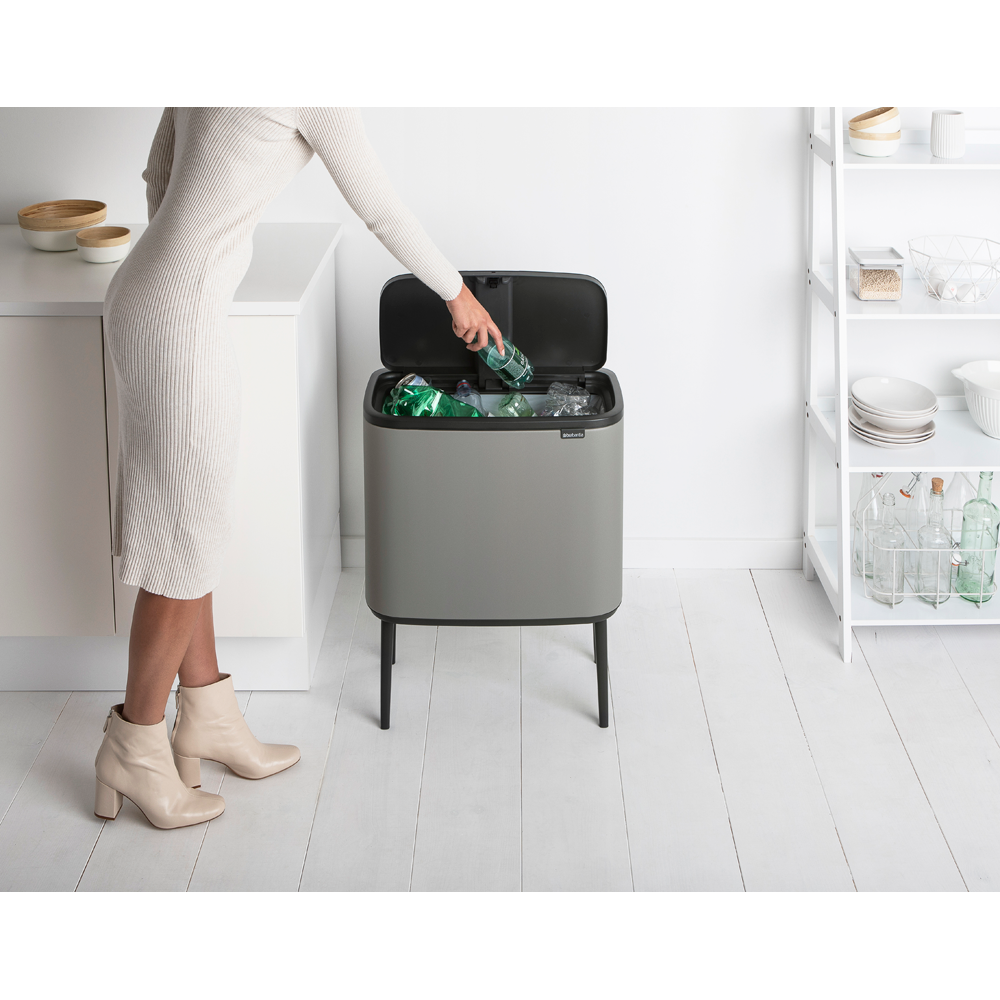 BASURERO BRABANTIA BO TOUCH 36 LT MINERAL CONCRETE GREY - 4