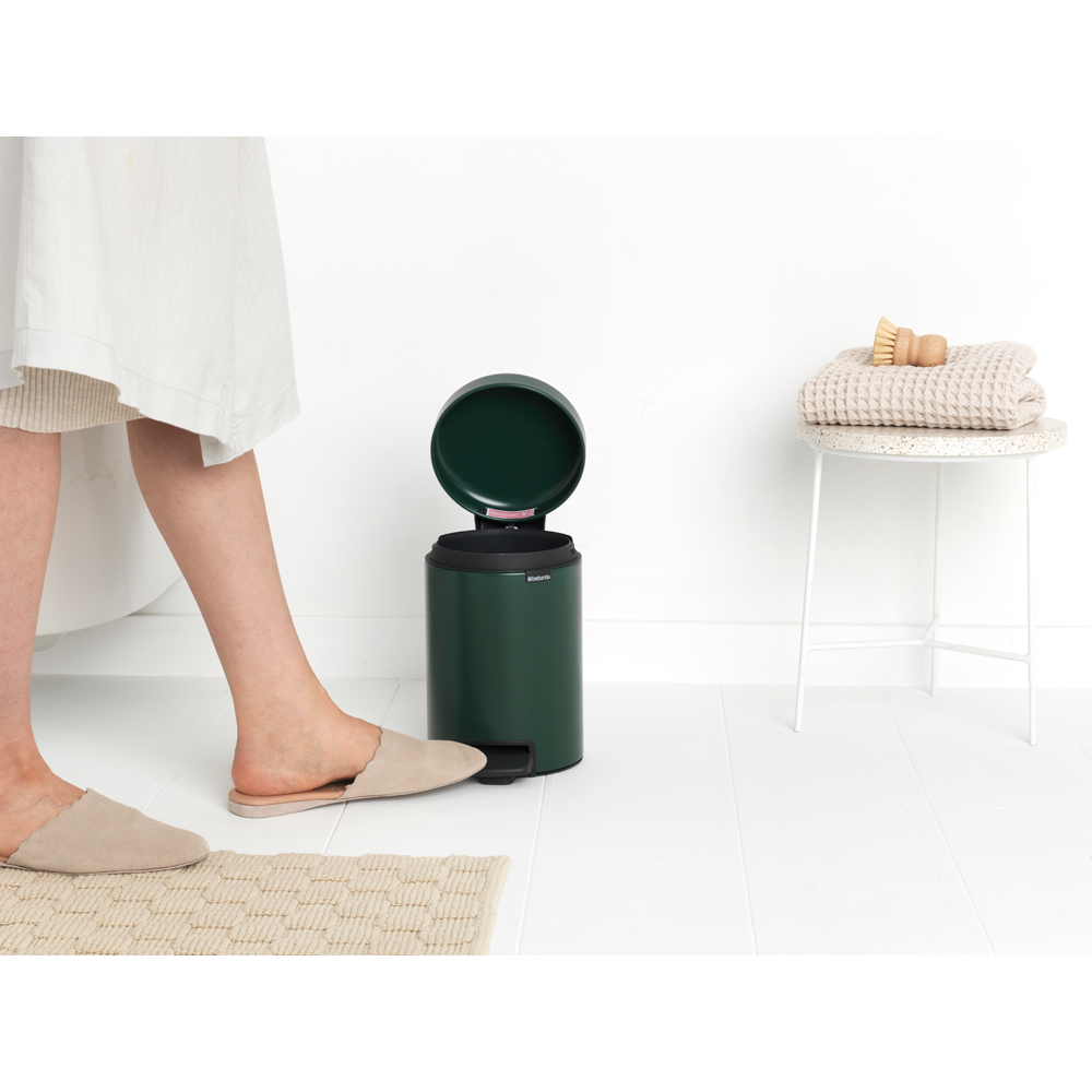 BASURERO BRABANTIA PEDAL NEWICON 3 LT PINE GREEN - 5