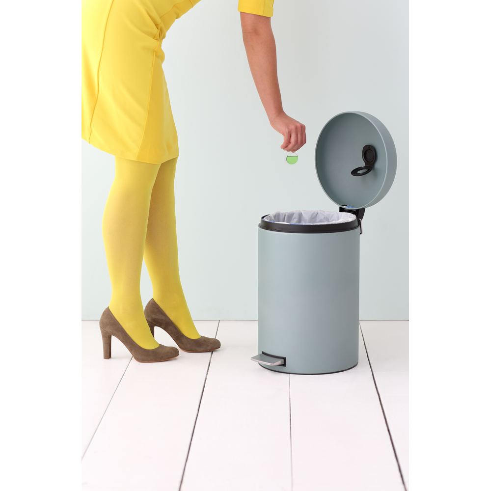 BASURERO BRABANTIA PEDAL NEWICON 30 LT WHITE - 6
