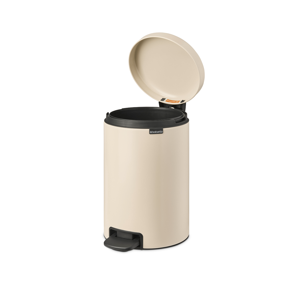 BASURERO BRABANTIA PEDAL NEWICON 12 LT SOFT BEIGE - 2