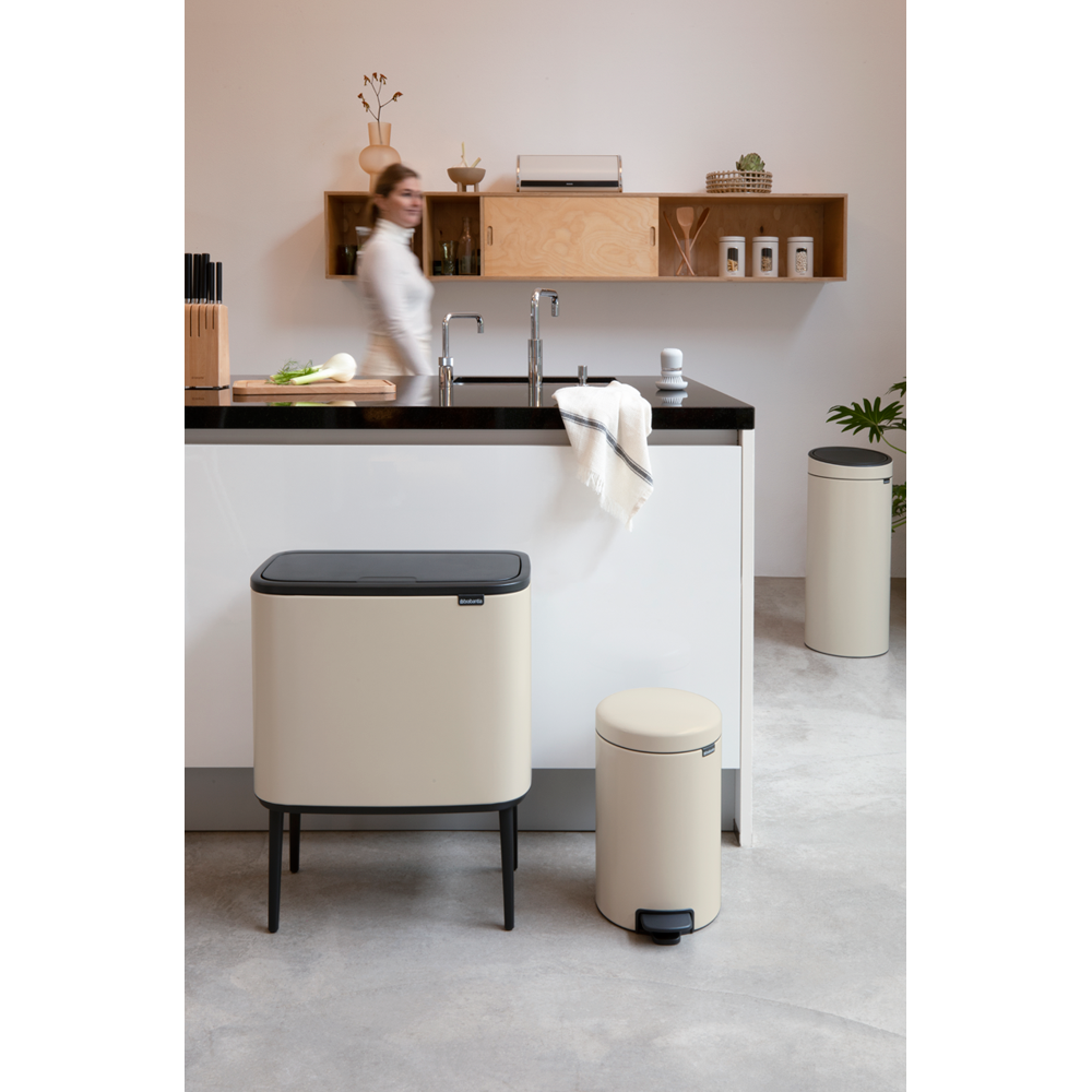 BASURERO BRABANTIA BO TOUCH 11 + 23 LT SOFT BEIGE - 4