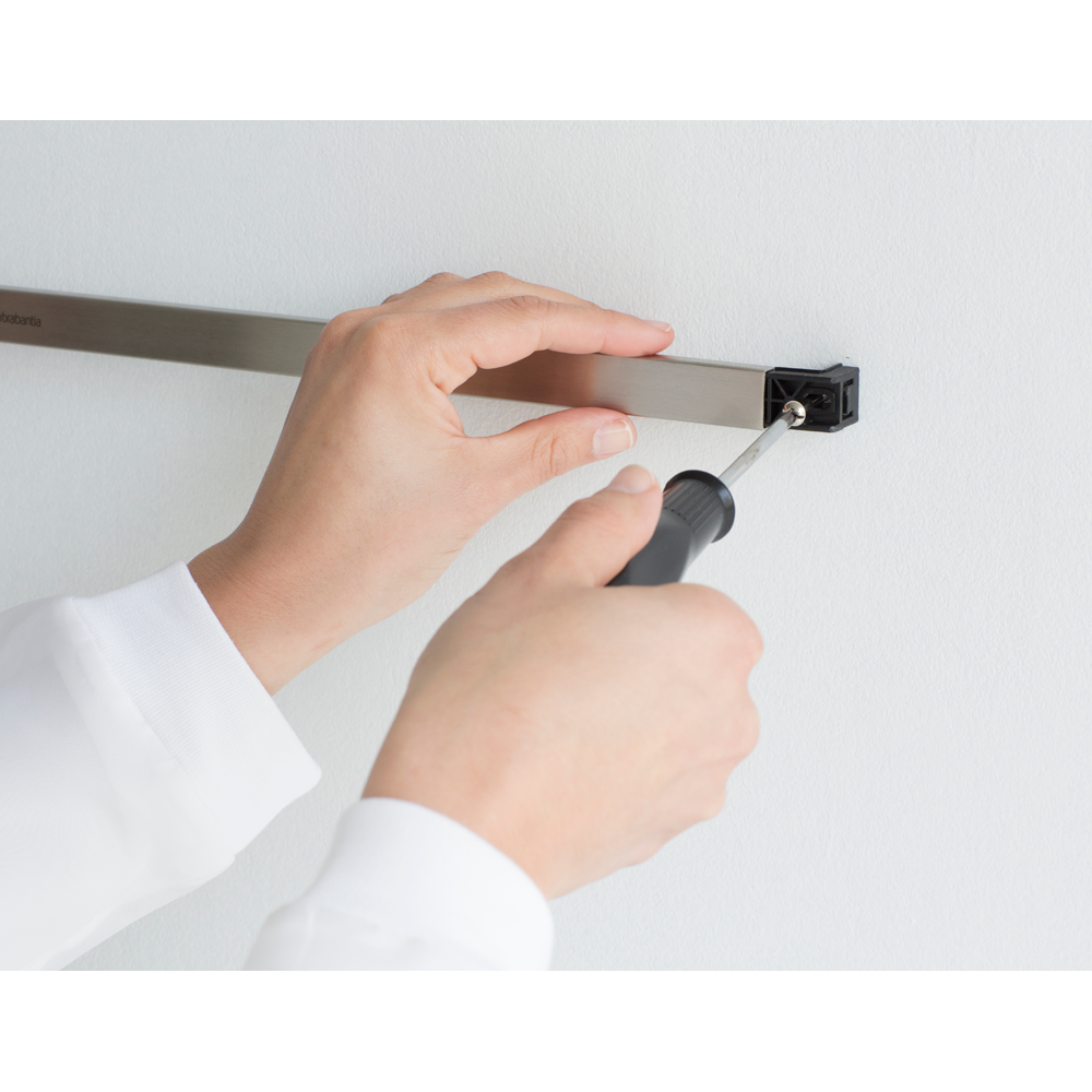 BARRA BRABANTIA PARED 60 CM 7 GANCHOS MATT STEEL - 1