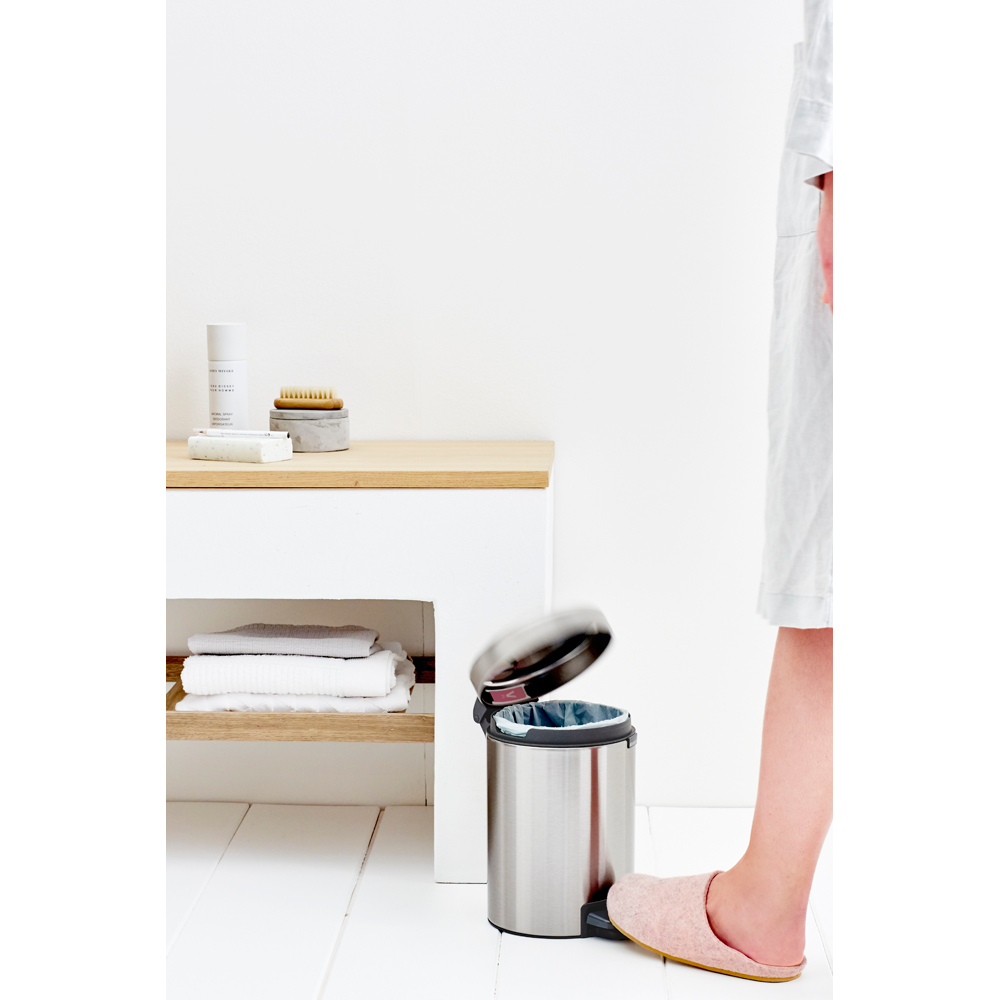BASURERO BRABANTIA PEDAL NEWICON 3 LT MATT STEEL FINGERPRINT PROOF - 5