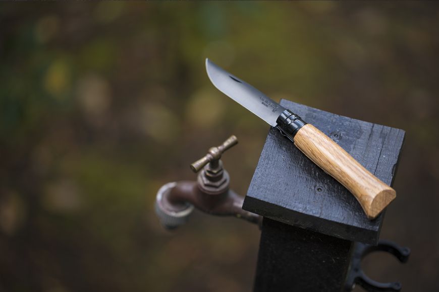CUCHILLO OPINEL N°8 HOJA NEGRA Y MANGO DE ROBLE - 3