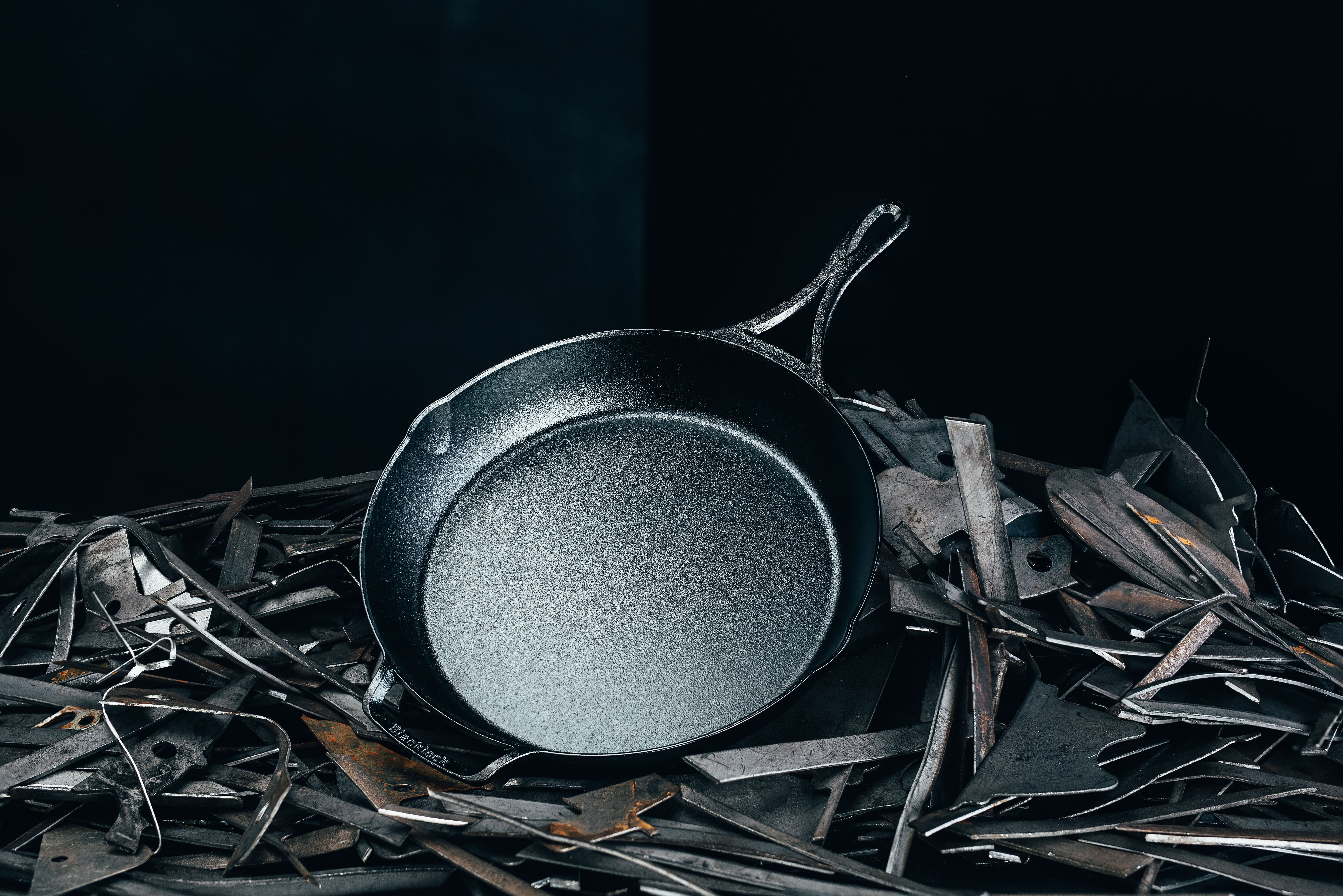 SARTÉN BLACKLOCK HIERRO FUNDIDO 30 CM - 4