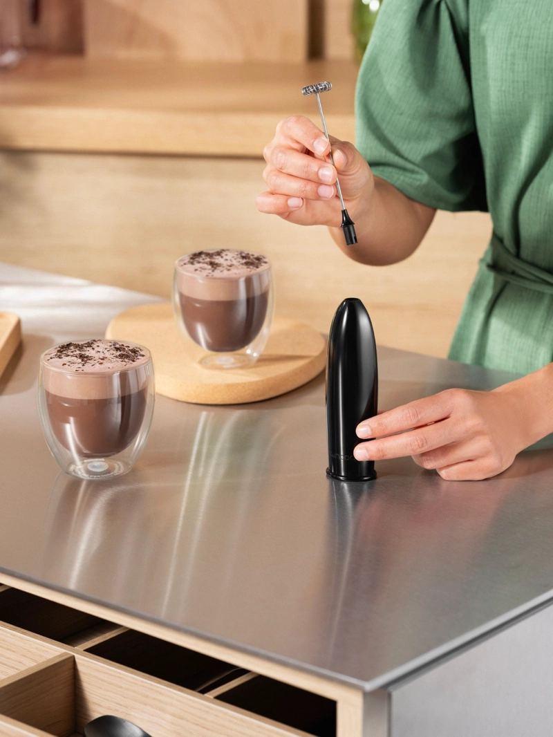 BATIDOR DE LECHE BODUM A PILAS NEGRO - 3