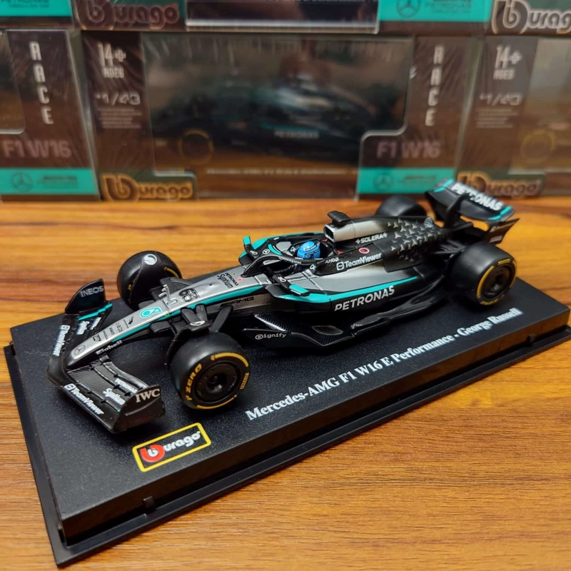 MERCEDES BENZ W16 #63 RUSSELL 1/43 BBURAGO ORIGINAL DE LUJO - 2