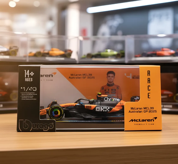 F1 MCLAREN MCL39 #4 NORRIS ESCALA 1:43 BBURAGO DE LUJO - 6