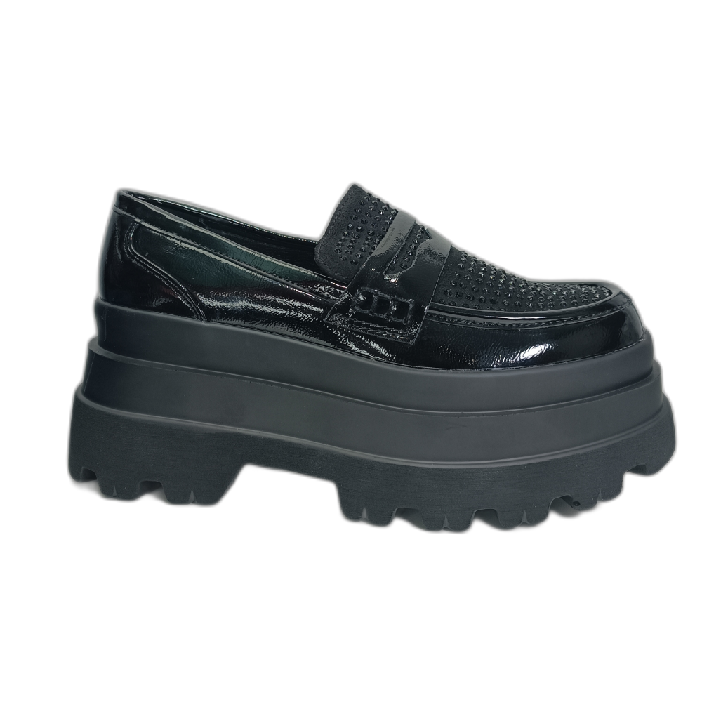 MOCASIN PLATAFORMA NEGRO CHAROL BRILLOS - 1