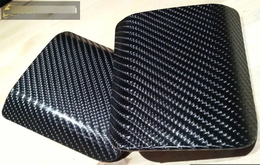 PAPEL VINILO ADHESIVO DECORATIVO TIPO FIBRA DE CARBON 4D - 2