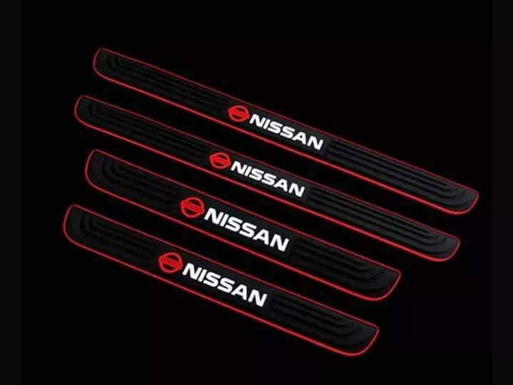 X4 GOMA PISADERA MULTIFUNCIÓN CUBRE SOCALOS NISSAN PROTECTOR - 3