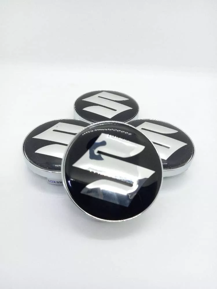 SET X4 TAPA CENTRO LLANTA AUTOS 60MM SUZUKI NEGRA LOGO PLATA - 5