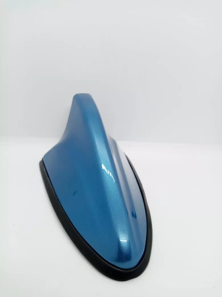 ANTENA ALETA DE TIBURÓN CON BASE IMPERMEABLE AZUL - 4