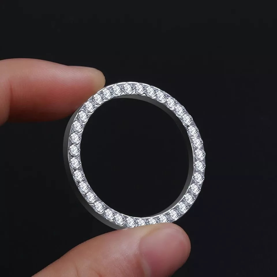 ANILLO DECORATIVO DE DIAMANTES DE IMITACIÓN PARA AUTOS Y SUV - 3