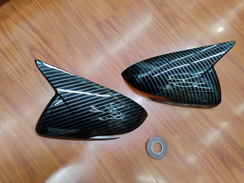 TAPAS ESPEJOS CARBONO PARA HYUNDAI ELANTRA 2017-18 / ACCENT 2018-23  I30 2017 A 2023 CON LUZ  INTERM - 2