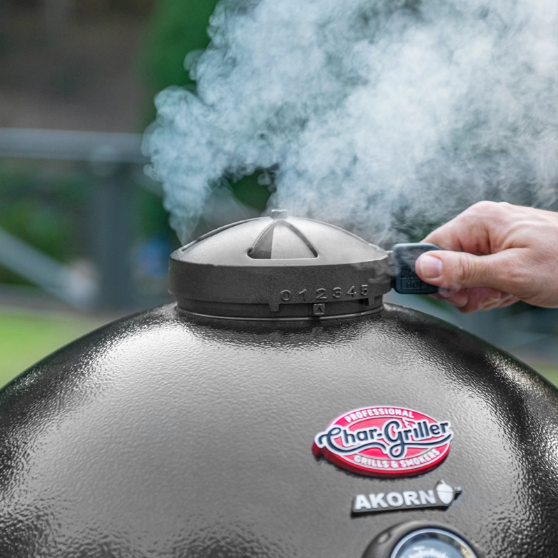 Parrilla a carbón Kamado Char Griller Akorn de 20 pulgadas® - 2
