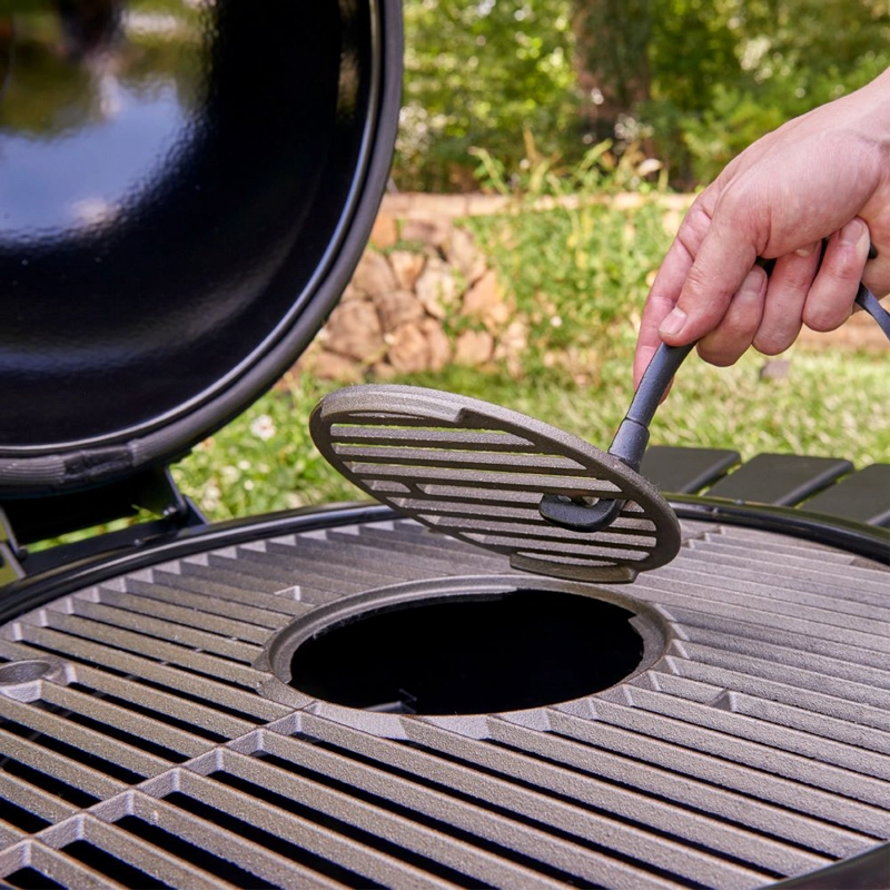 Parrilla a carbón Kamado Char Griller Akorn de 20 pulgadas® - 4
