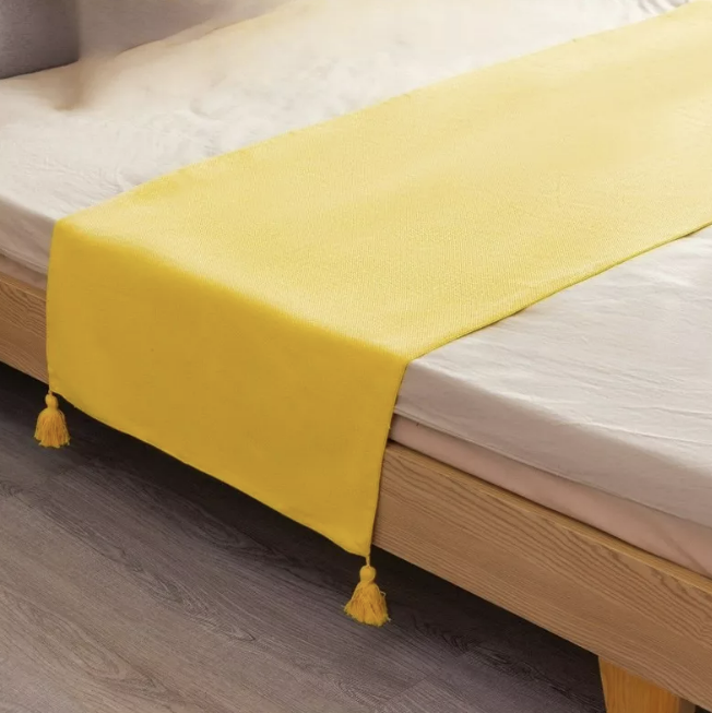 PIECERA RIQUI POMPONES 2 PLAZAS KING 210 X 70 CM LINO AMARILLO - 1