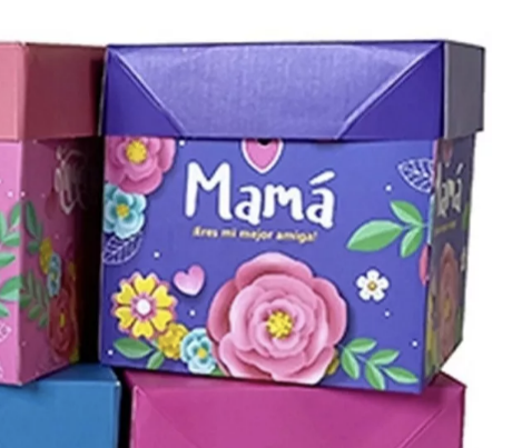 CAJA REGALO DÍA DE LA MAMÁ 22 X 22 CM COTILLÓN ACTIVARTE MORADO - 4