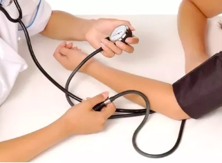 TENSIOMETRO RIQUI TOMA PRESION BRAZO ANEROIDE ESFINGOMANOMETRO - 2