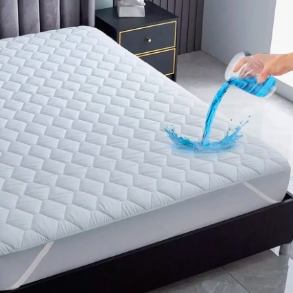 CUBRE COLCHON PROTECTOR IMPERMEABLE 1,5 PLAZA - 1