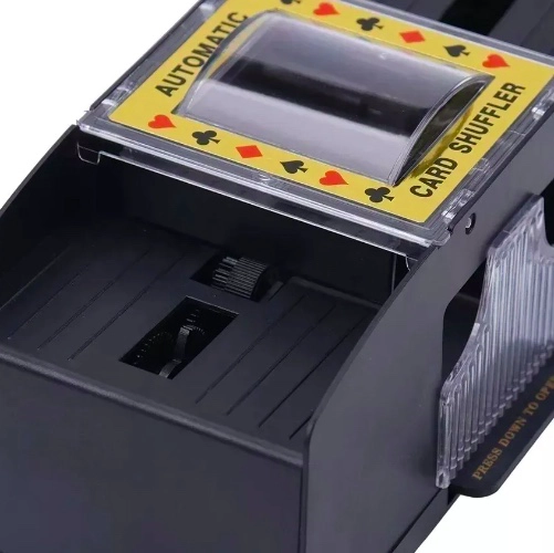 MEZCLADOR REPARTIDOR DE CARTAS NAIPE A PILAS - 3