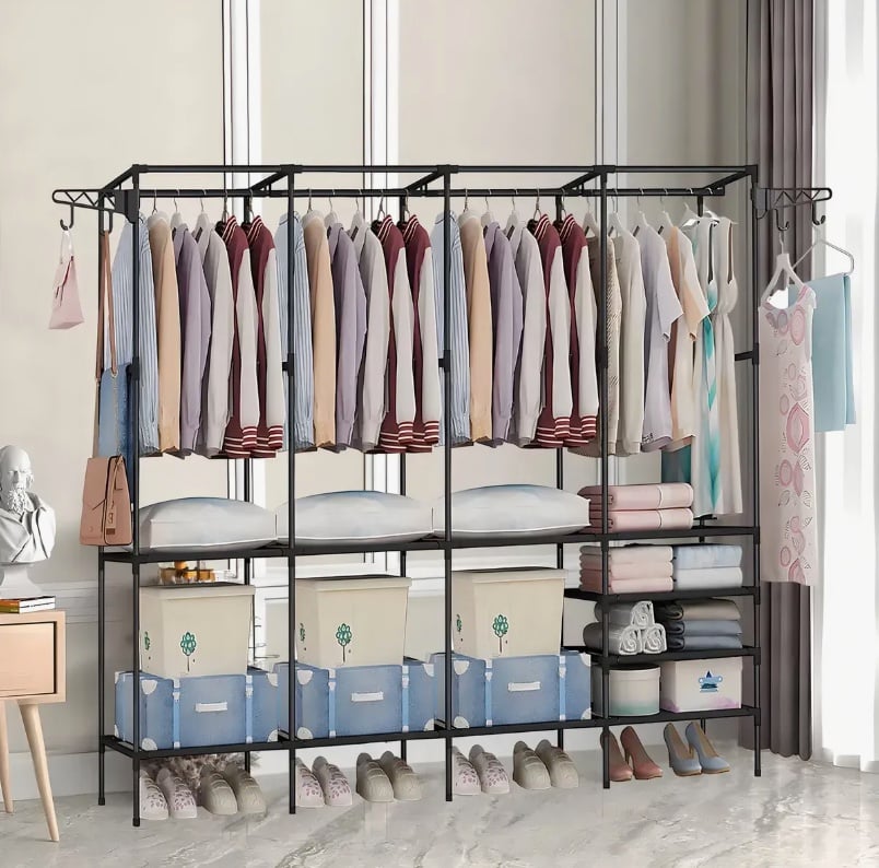 4 COLGADOR EXHIBIDOR DE ROPA - 1