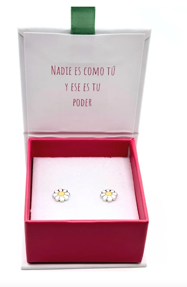 ARO FLOR MARGARITA CON ESMALTE BLANCO Y AMARILLO - 4