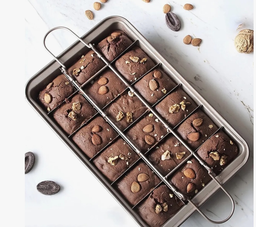 BANDEJA PARA HORNEAR BROWNIES - 6