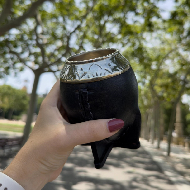 MATE TORPEDO BORRAVINO DE CALABAZA CON VIROLA CINCELADA TAMAÑO CLASICO - 6