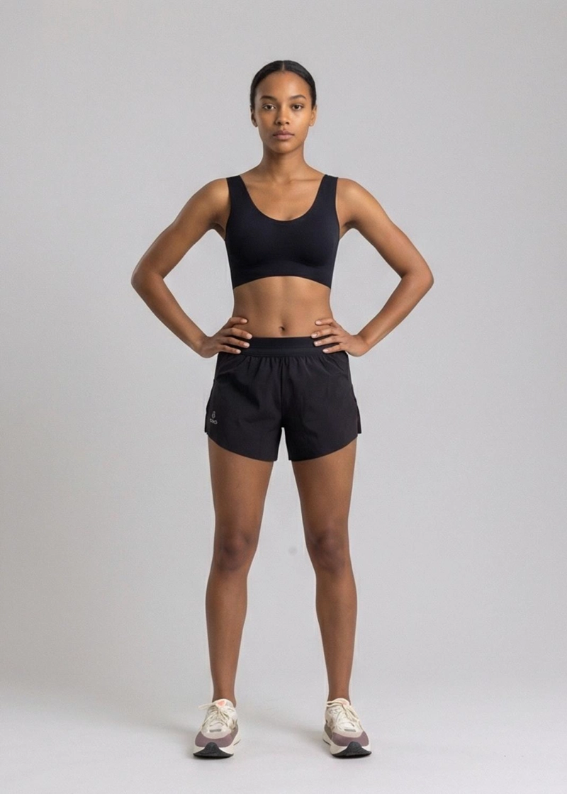 SHORT DE RUNNING SALUS BLACK CON CALZON INTERNO INCORPORADO - 1