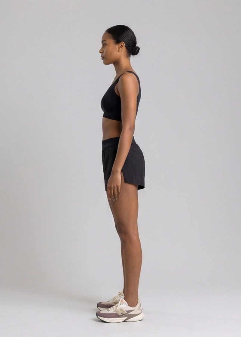 SHORT DE RUNNING SALUS BLACK CON CALZON INTERNO INCORPORADO - 5