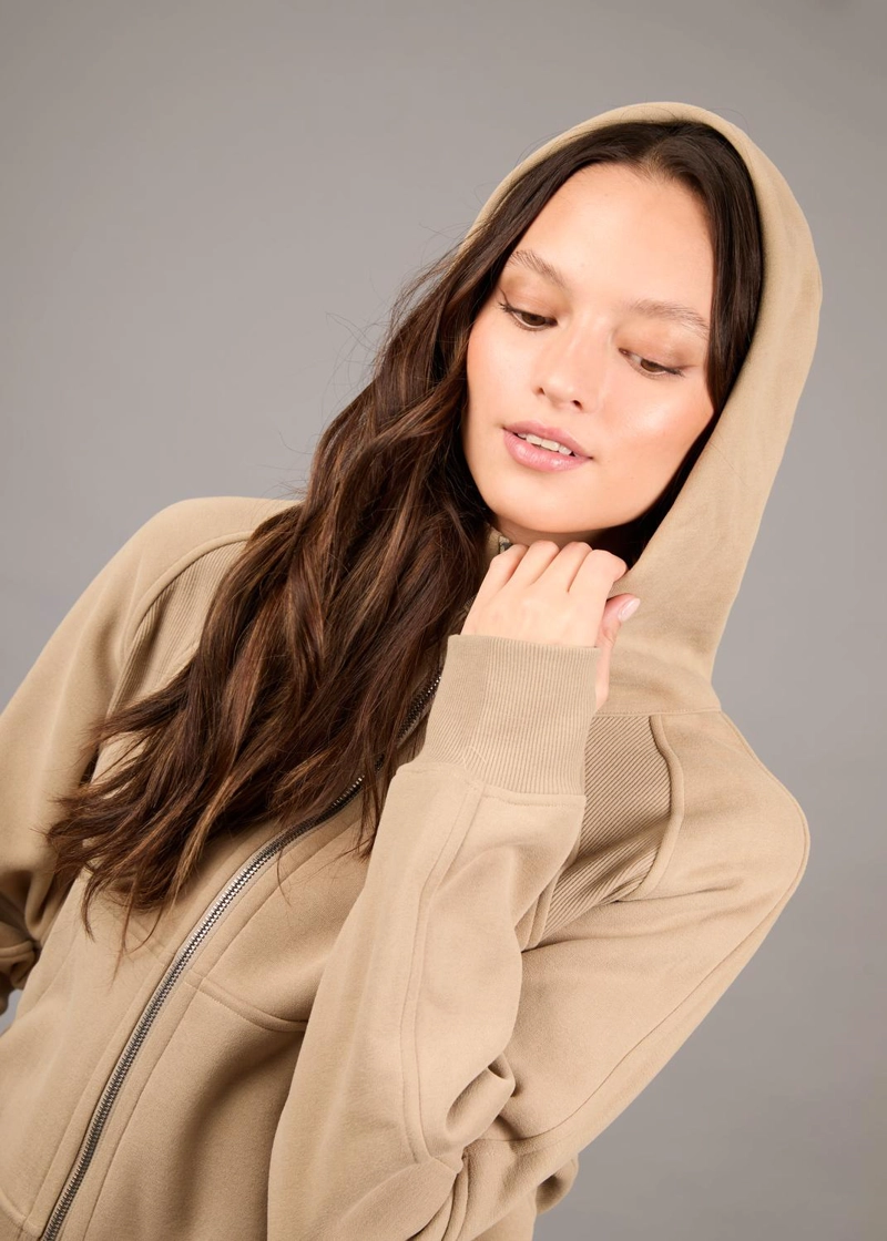 POLERON KISHAR KHAKI CON CAPUCHA - 6