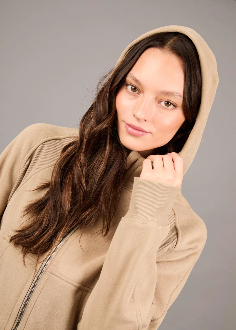 POLERON KISHAR KHAKI CON CAPUCHA - 8